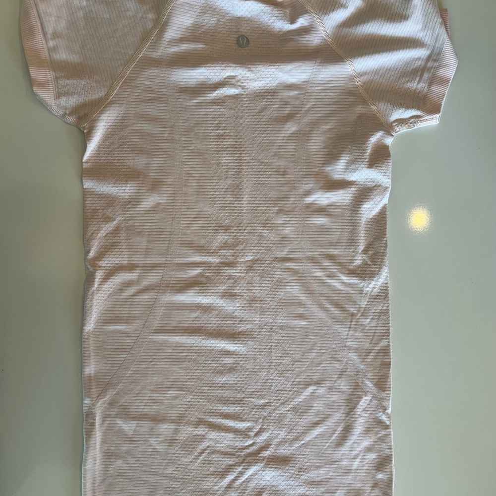 Lululemon Swiftly tech